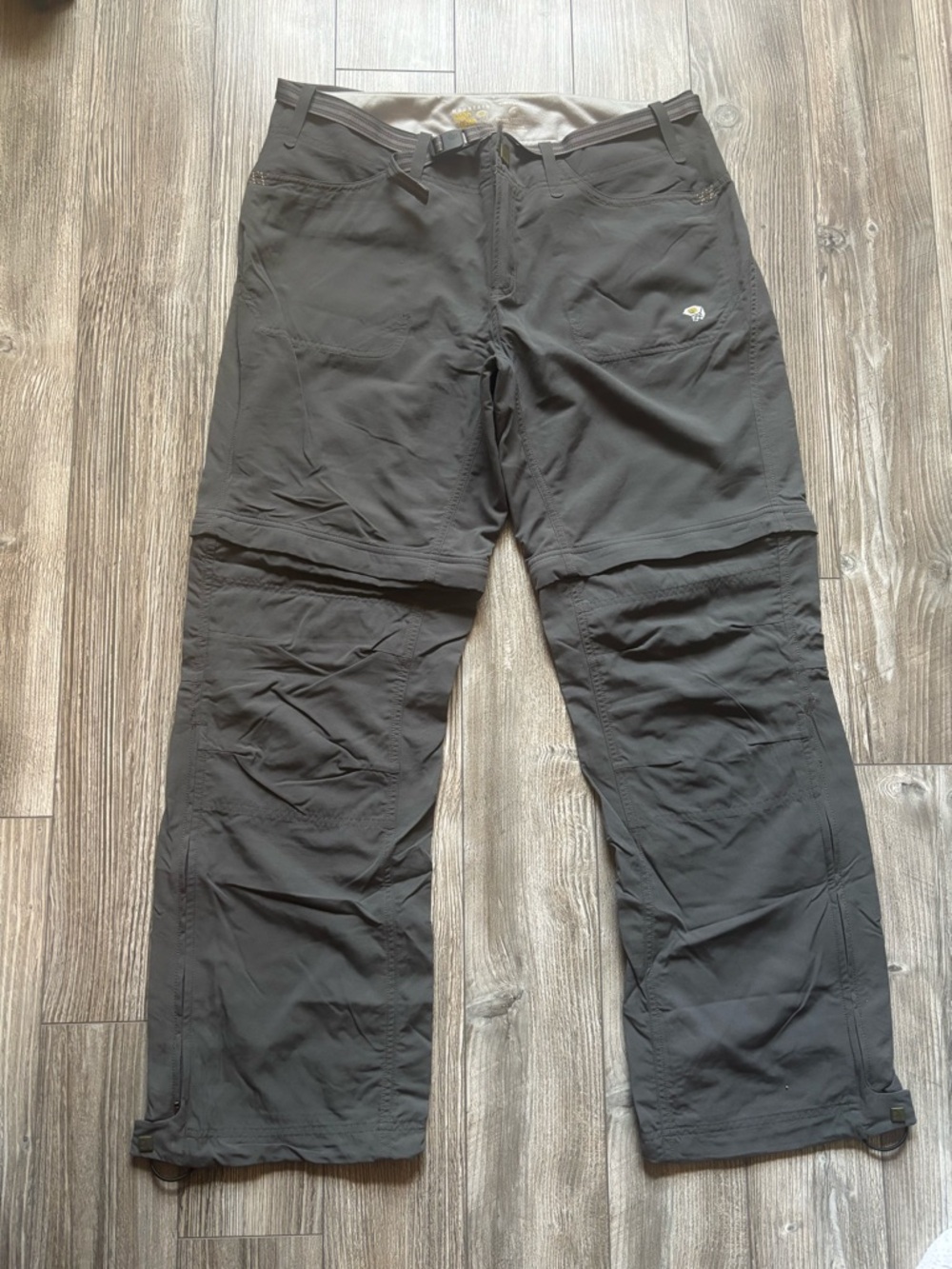 Mountain Hardwear Men's Convertible Cargo Pants - Dark Gray